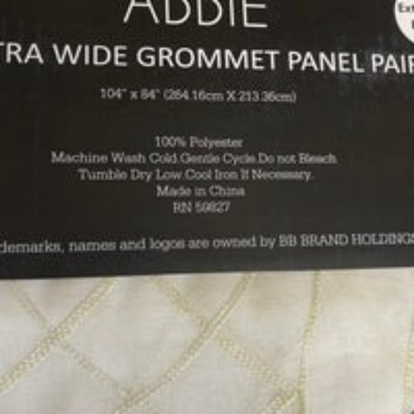 2 sets (4 panels )  Sheer cream and gold EXTRA WIDE window panels - Picture 10 of 11